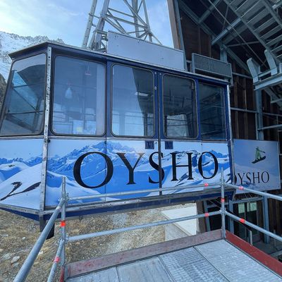 Gondola branding Oysho Saas Fee